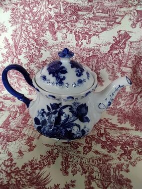 Elegant Blue Floral Porcelain Teapot with Decorative Handle